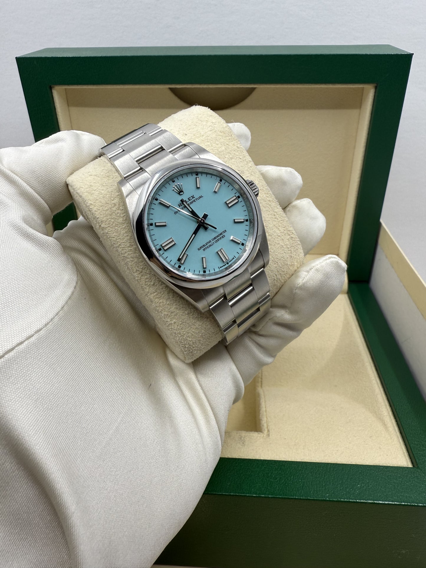 NEW/UNWORN Rolex Oyster Perpetual 36mm 126000 Turquoise Dial Oyster Bracelet